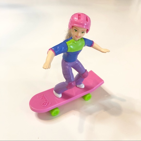 2000 Mattel skateboarding Stacie figure from McDonald’s - Picture 1 of 7